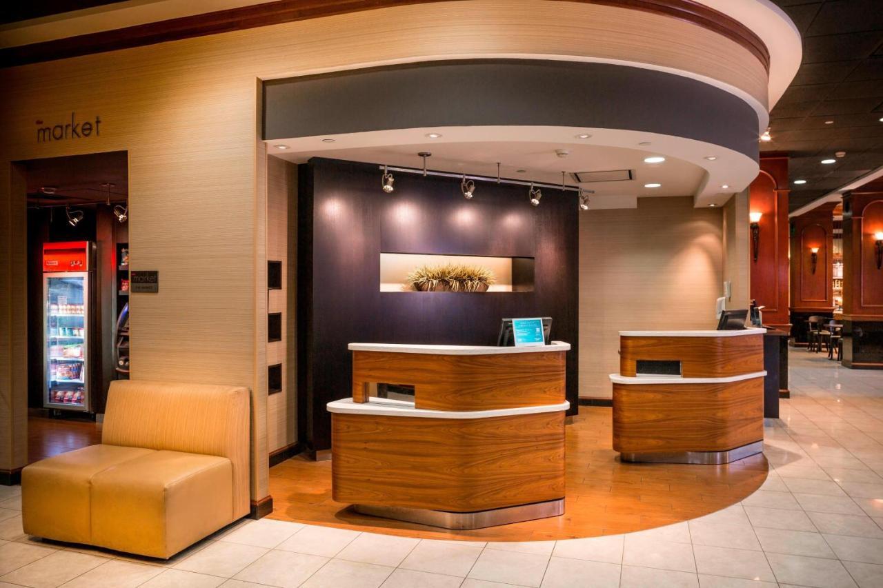 Courtyard By Marriott Norfolk Downtown Otel Dış mekan fotoğraf