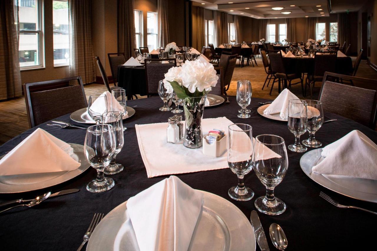 Courtyard By Marriott Norfolk Downtown Otel Dış mekan fotoğraf