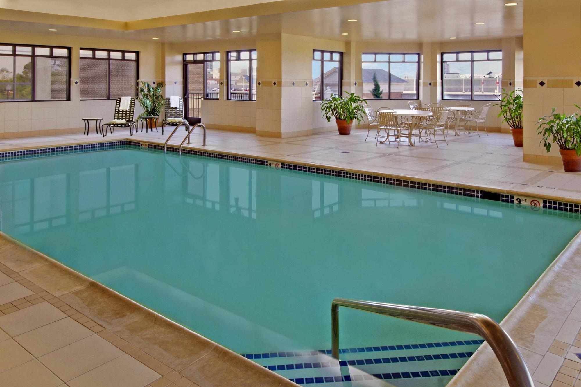Courtyard By Marriott Norfolk Downtown Otel Dış mekan fotoğraf