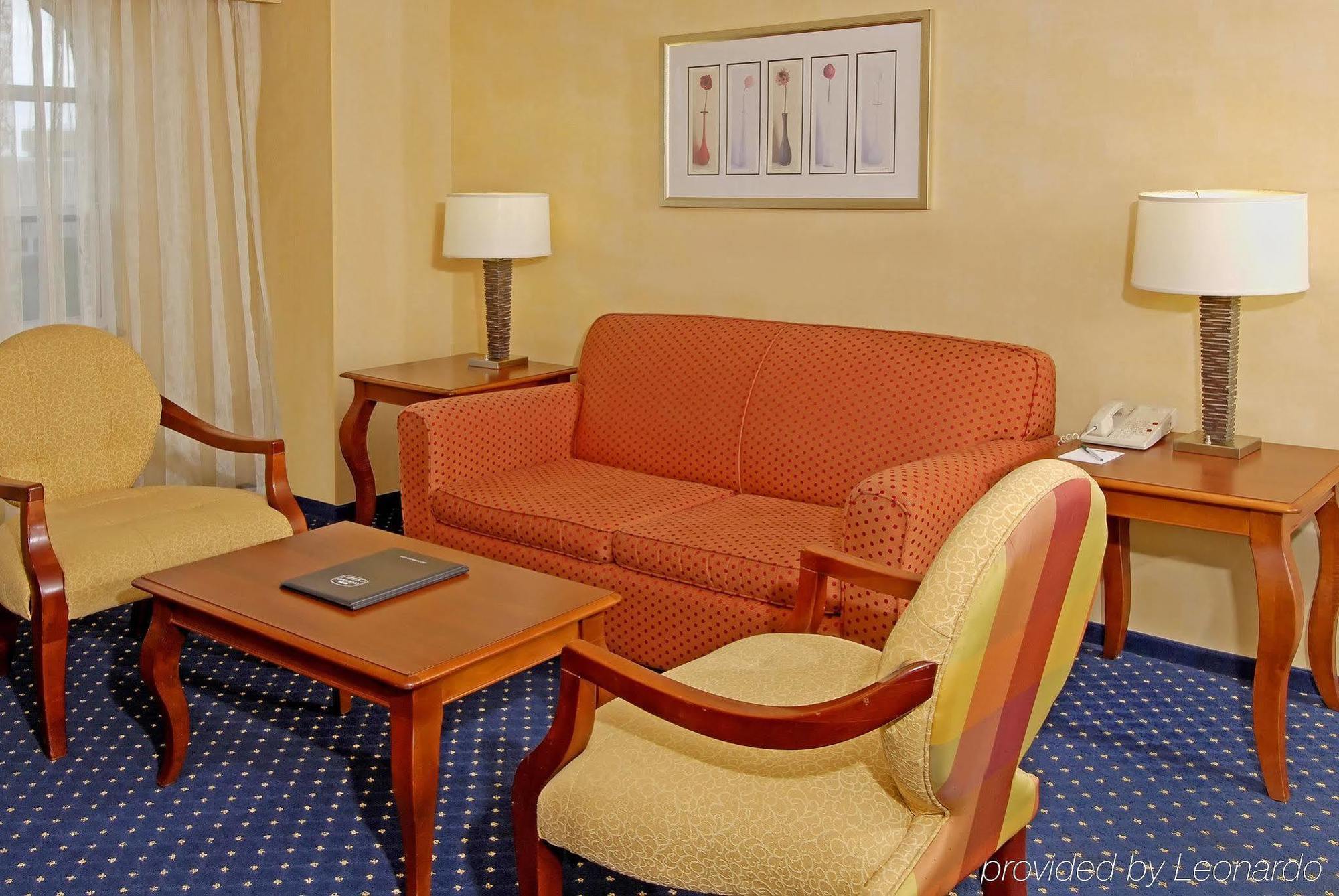 Courtyard By Marriott Norfolk Downtown Otel Dış mekan fotoğraf