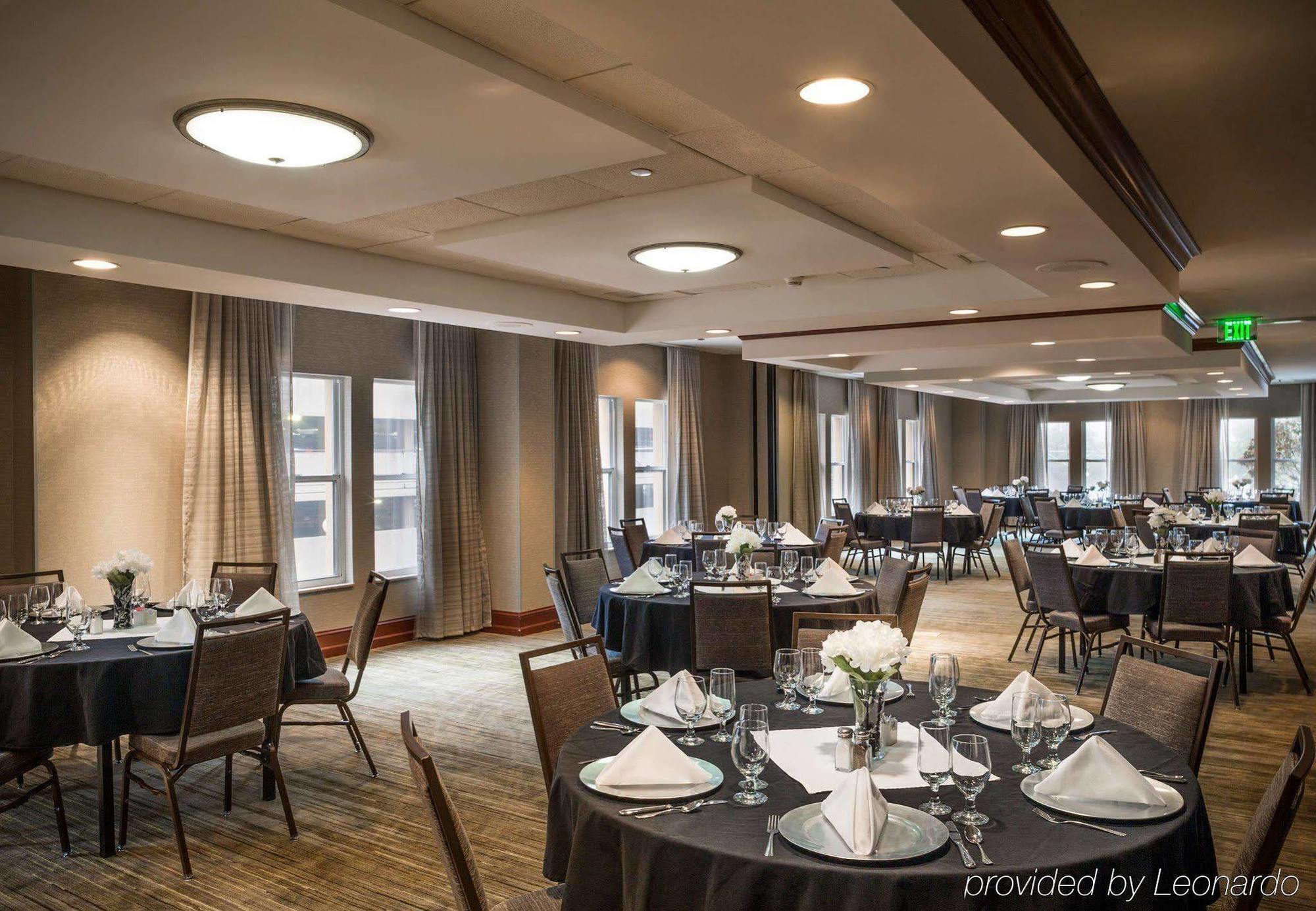 Courtyard By Marriott Norfolk Downtown Otel Dış mekan fotoğraf